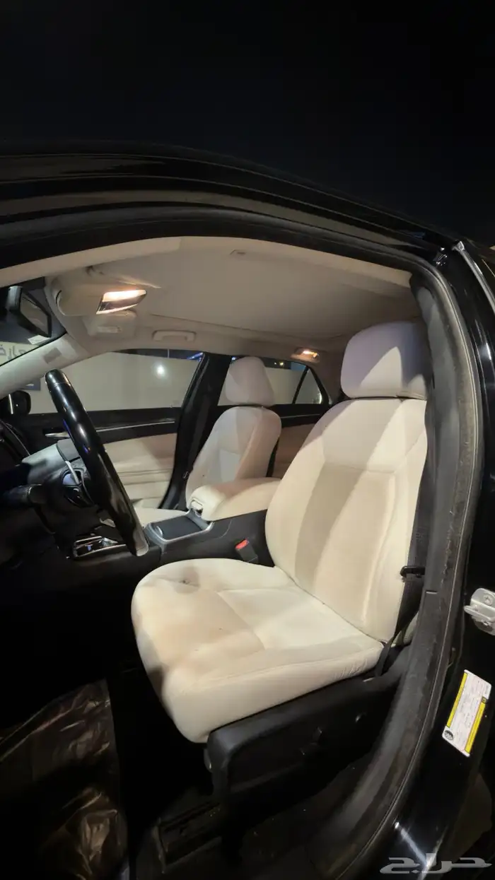 كرايزلر 2021 c300 فل كامل 7