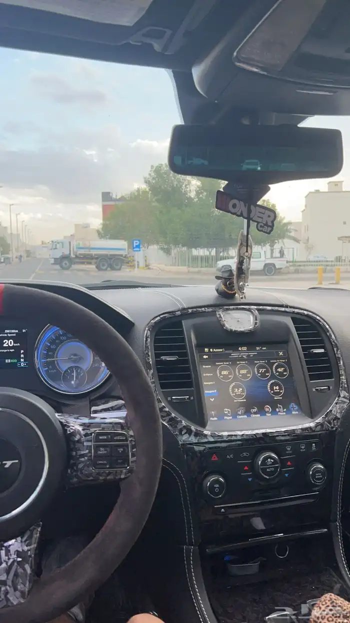 كريزلر 5.7 هيمي للبيع او للبدل 1