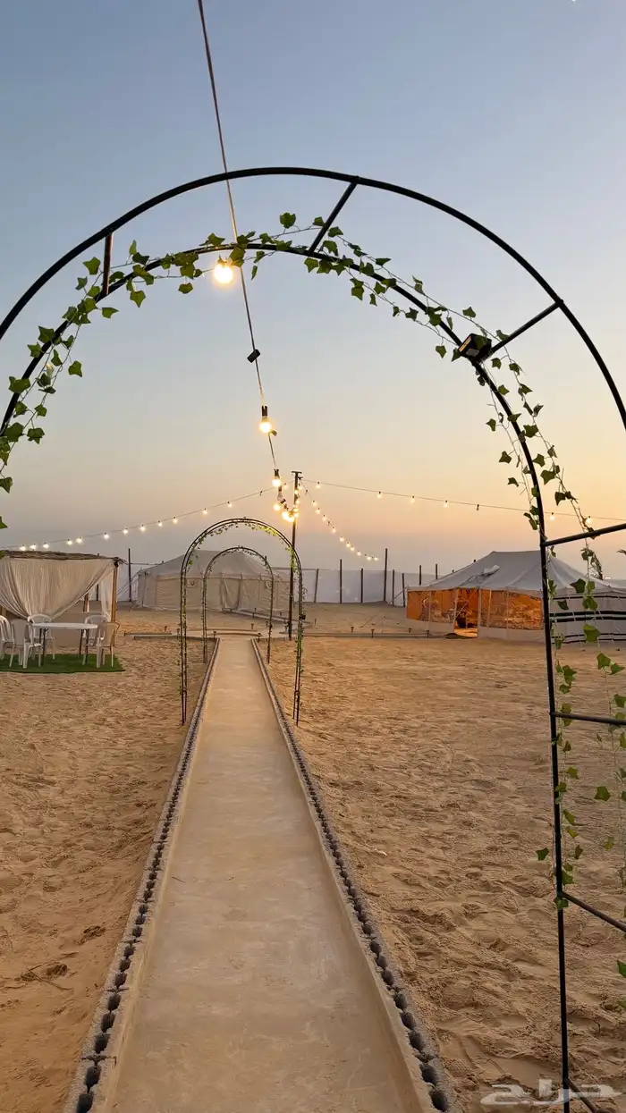 مخيم نور القمر في الوصله قسمين بسعر خاص بمناسبة الافتتاح 27