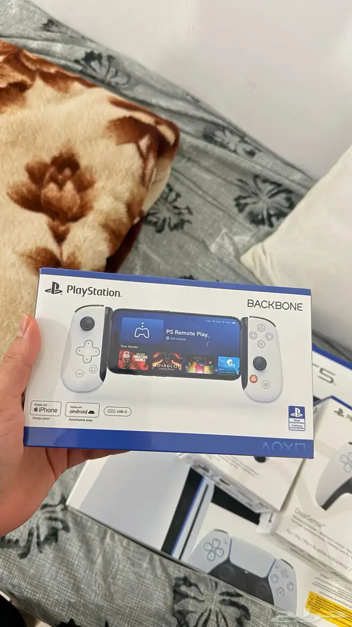 اكسسوارات بلاستيشن 5 لم تفتح من العلبه 1