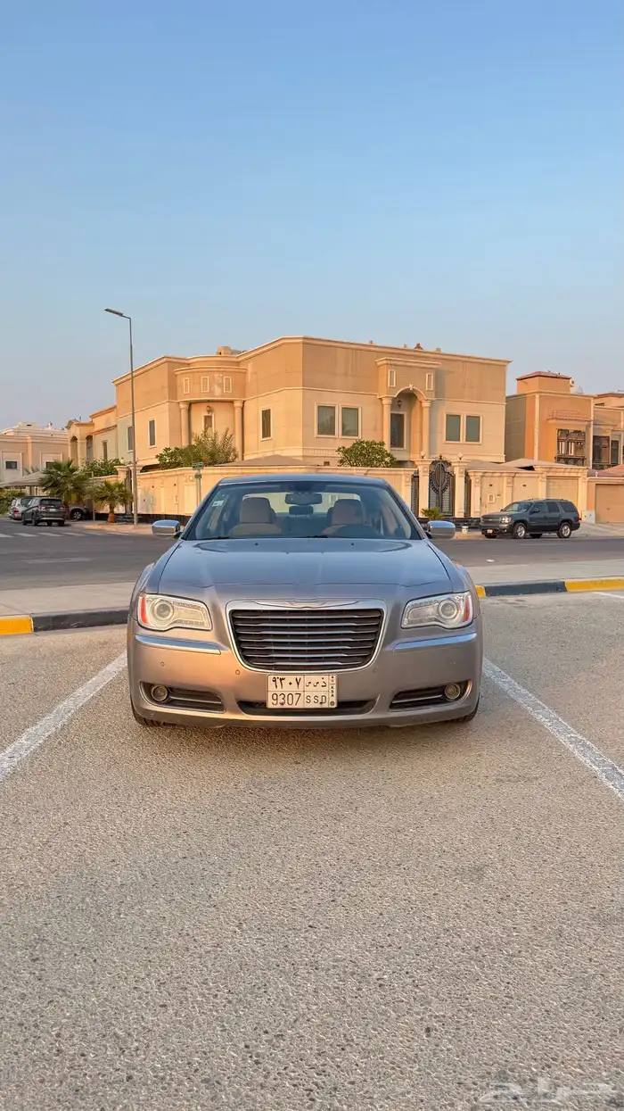 كرايزلر c300 موتر في قمه النظافه 8