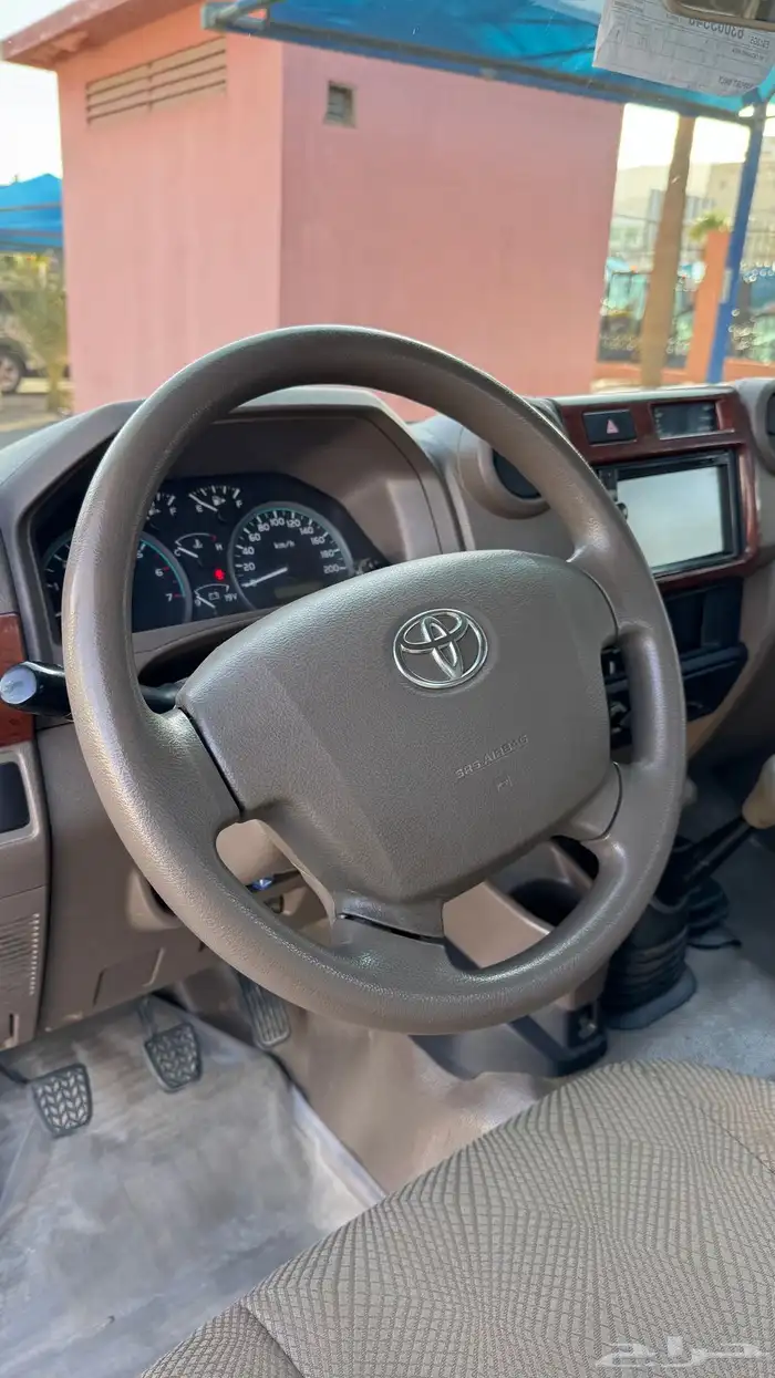 للبيع شاص مخزن ممشى قليل 32