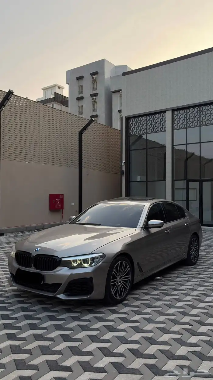بي ام دبليو 520i الناغي 1