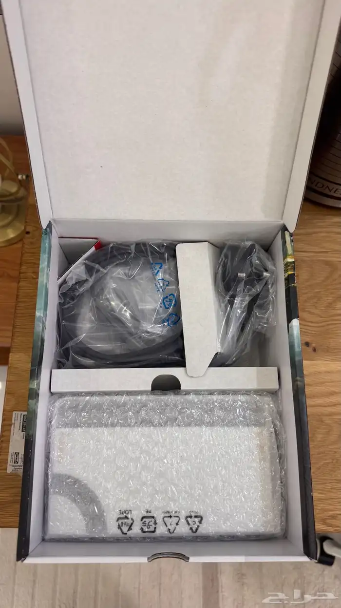 جهار Nintendo Switch OLED جديد 4