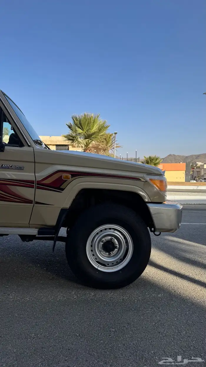 للبيع شاص مخزن ممشى قليل 25