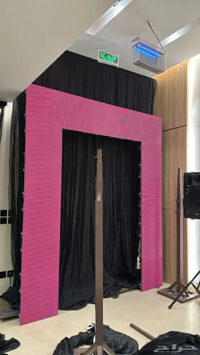 تنظيم بوثات شاشات عرض عملاقه وتفاعليه 13