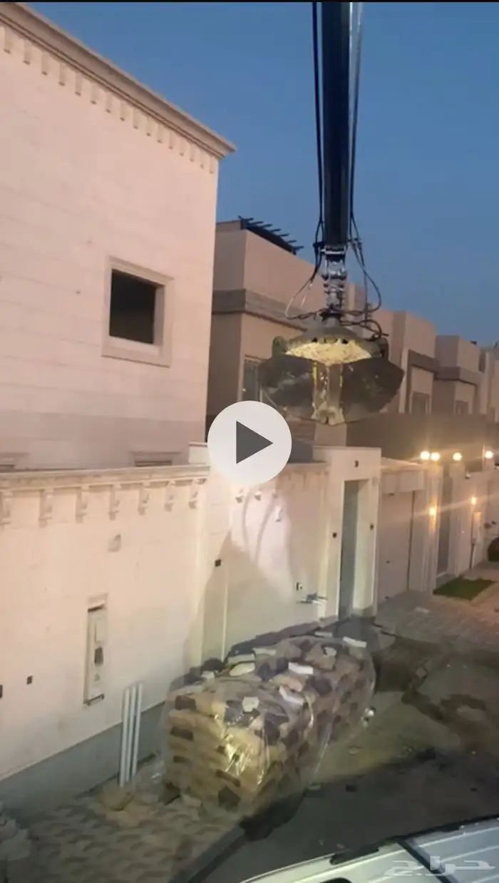 كرين لرفع الرمل ومواد البناء كباش رمل للإيجار 2