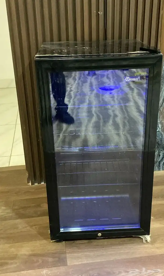 ثلاجه تبريد صغيره عرض باب زجاج 1
