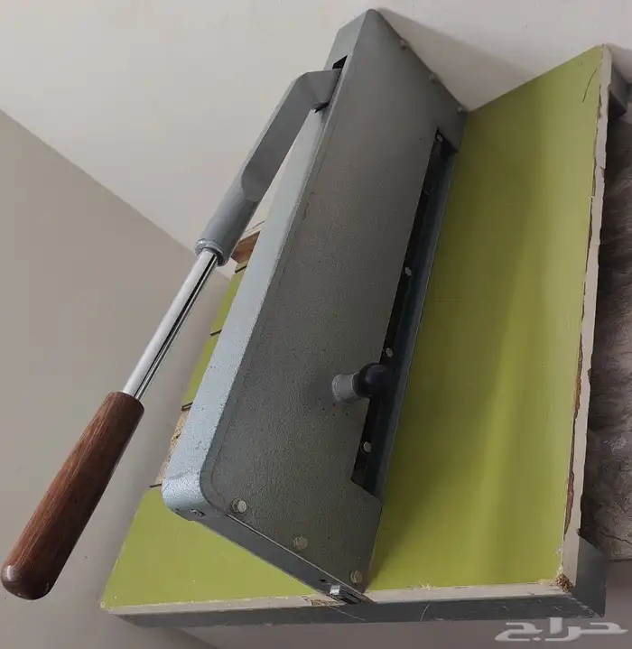 آلة تقطيع الأوراق مقص كبير 3