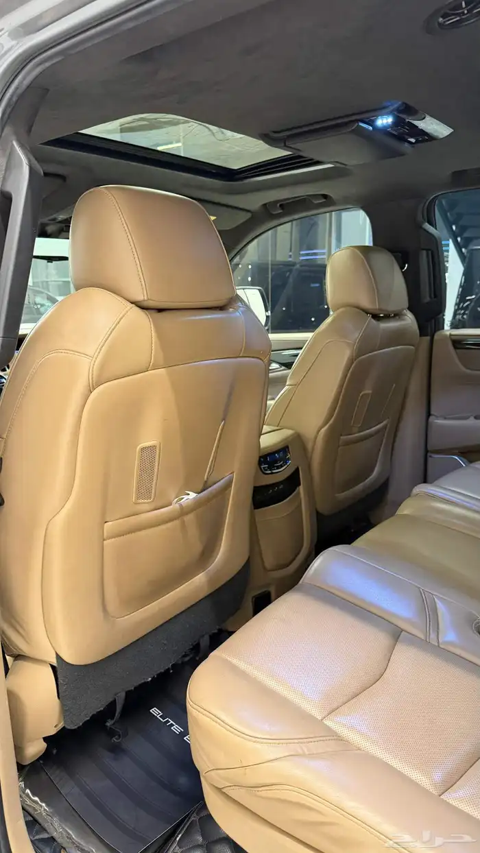 Cadillac Escalade Platinum 2020 10