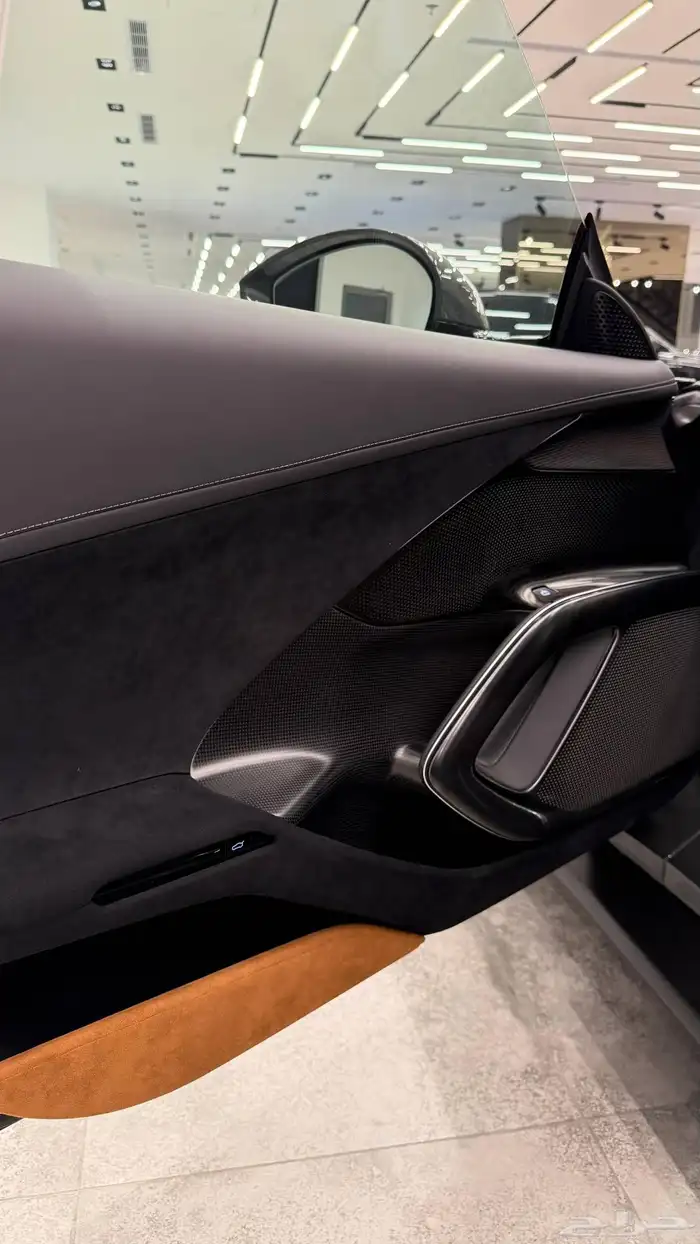 Ferrari 12 Cilindri 2025 11