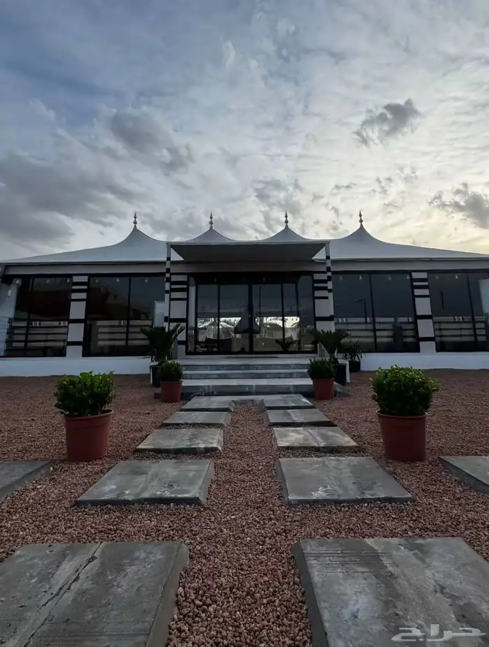 خيام ملكي وخيام صقور 2