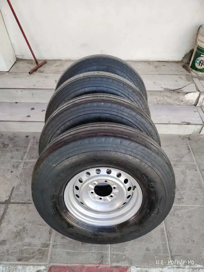 جنوط نيسان مع كفرات وبدون 1