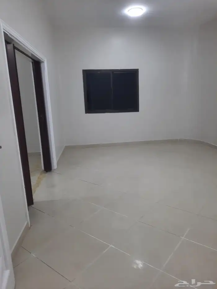 شقة حي النزهه 5 غرف 1