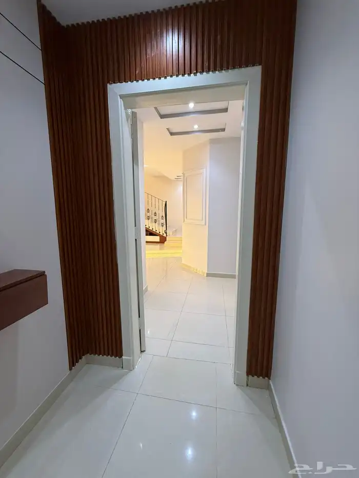 للبيع شقة دورين 5