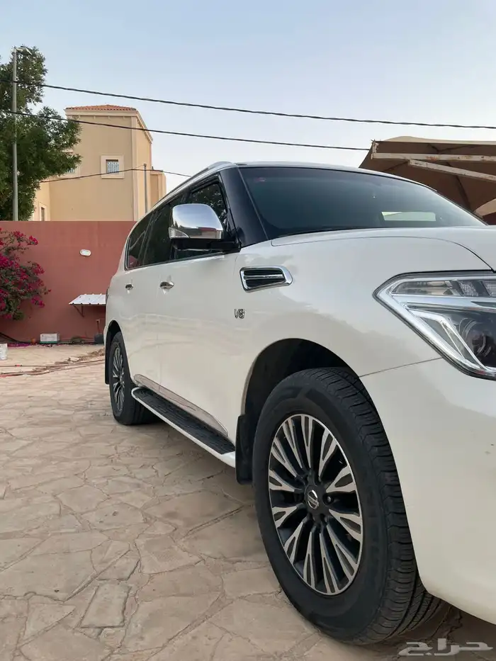 باترول بلاتينيوم موديل 2016 مكينة 320 ممشى قليل 0