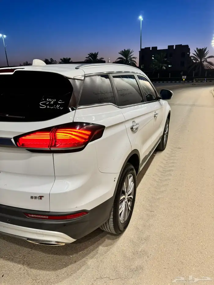 جيلي ازكارا 2021 2