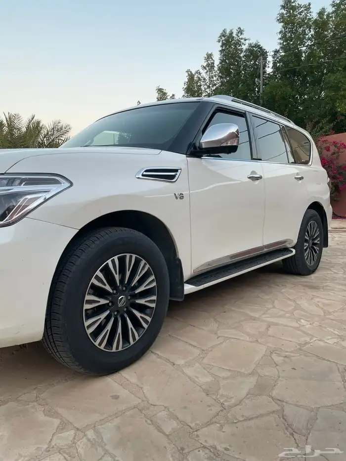 باترول بلاتينيوم موديل 2016 مكينة 320 ممشى قليل 1