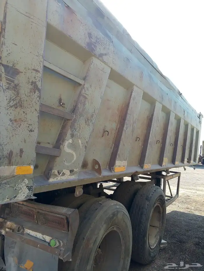 للبيع عدد 6 صناديق قلابات 1