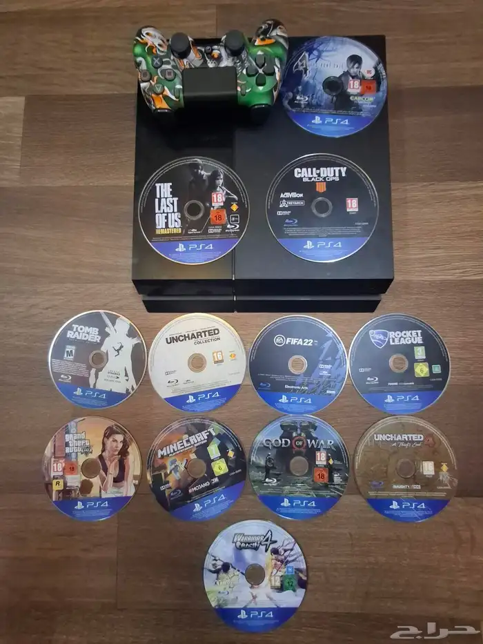 سوني فور نظيف لايشكو من شيء ومعه اكثر من 10 اشرطه ويد 0