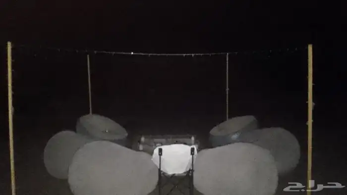 جلسات علئ شاطئ حنيش رمنسيه للايجار بساعه 5