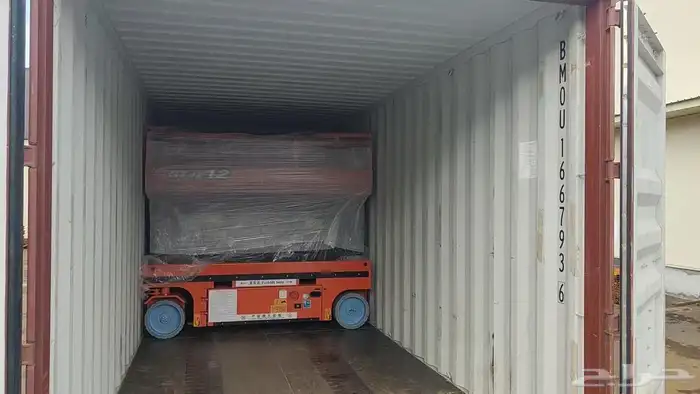 scissor lifts All sizes For rent  سيزر لفت للايجار 1