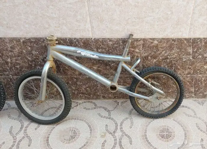 سيكل وقطع غيار 0