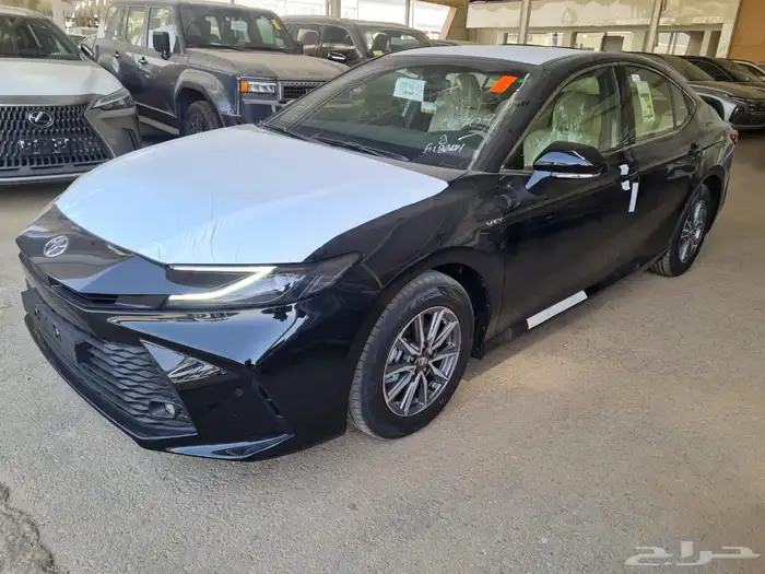 كامري هايبرد استاندر اسود 2025 2