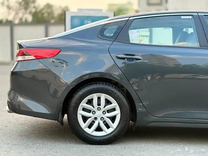 كيا اوبتيما 2017سوح نظيفة جدا 8