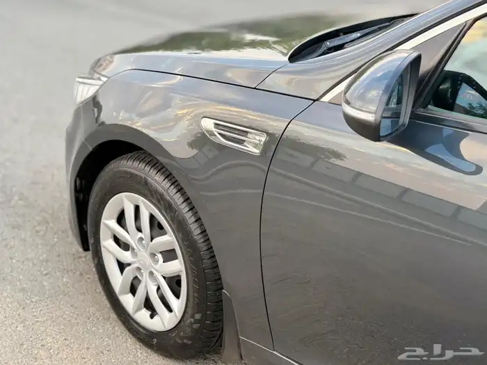 كيا اوبتيما 2017سوح نظيفة جدا 11