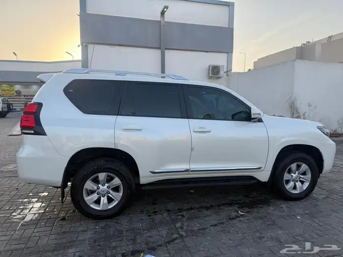 جيب برادو نضيف للبيع 8