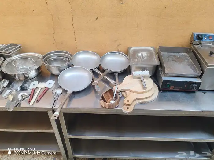 معدات مستعملة للبيع 16