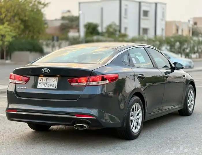 كيا اوبتيما 2017سوح نظيفة جدا 6