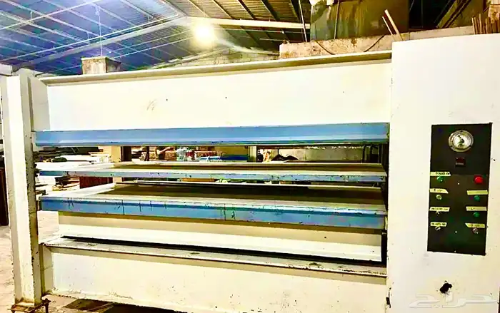 مكبس حراري طبقتين مقاس 3 متر ومقص كبير وماكينه خياطه 2