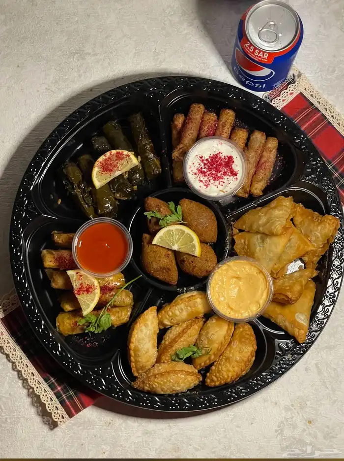 بوفية ذوق مميز لتقديم ورق العنب و خلية النحل وغيرها 3