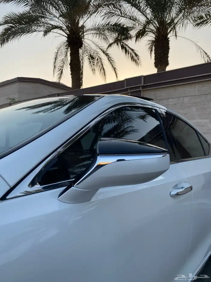 لكزس ES250 صيانات الشركه مالك واحد 12