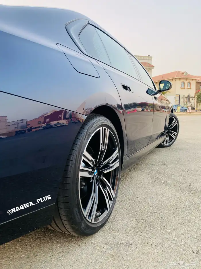 (تم البيع) BMW 735 ممشى 500 كيلو فقط كت M 81