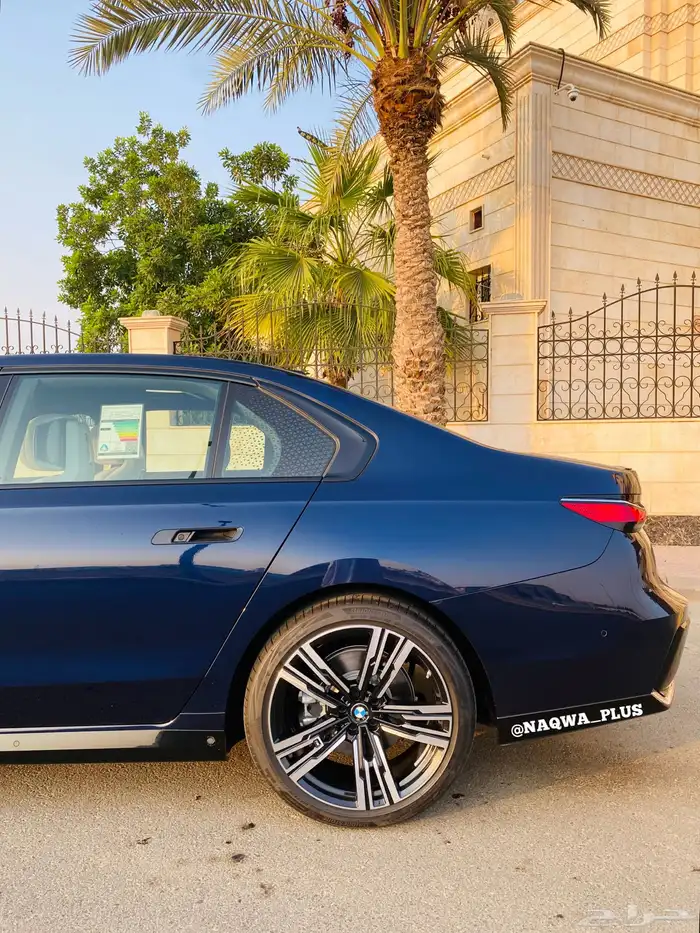 (تم البيع) BMW 735 ممشى 500 كيلو فقط كت M 22