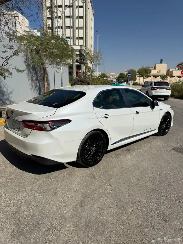 كامري 2024 GLEX فل ممشى 30 الف مالك اول وكالة صيانة جديدة 5