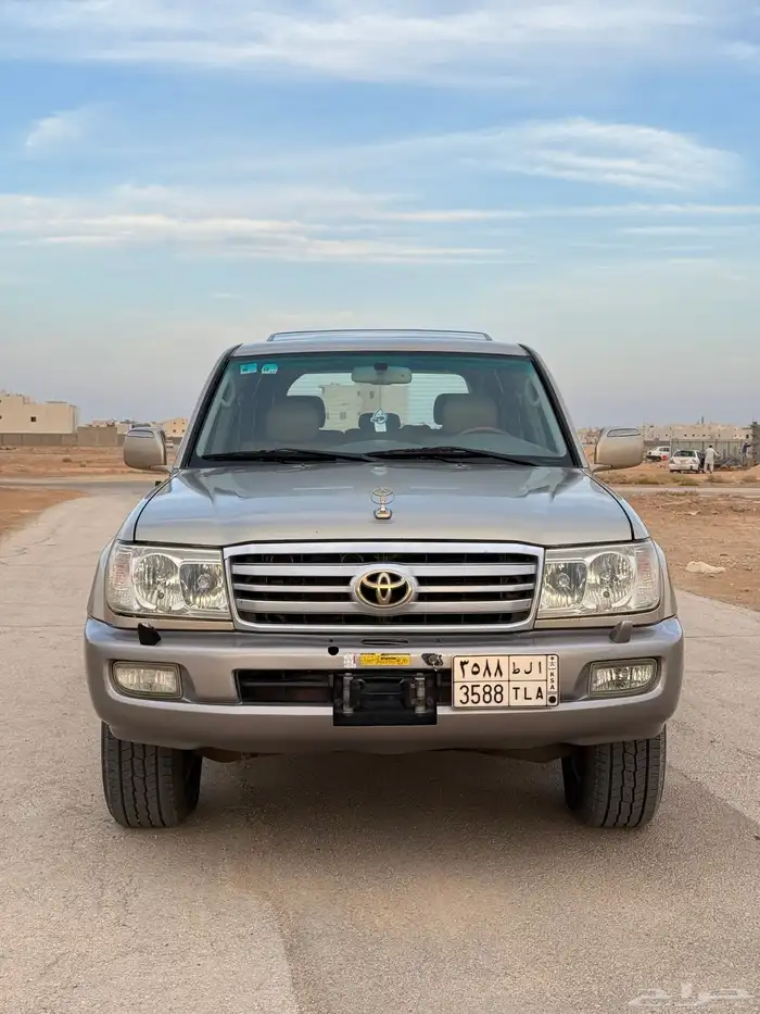 لاندكروزر 2006 VXR 1