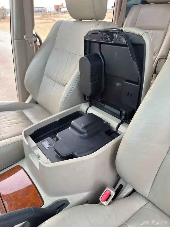 لاندكروزر 2006 VXR 13