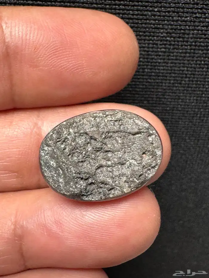 عقيق يماني أسود خام 9