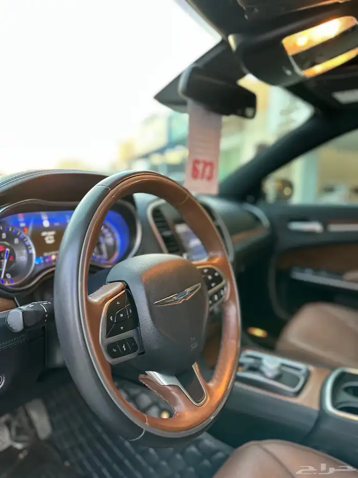 كرايزلر C300 اكزكتيف 2019 المتحدة 14