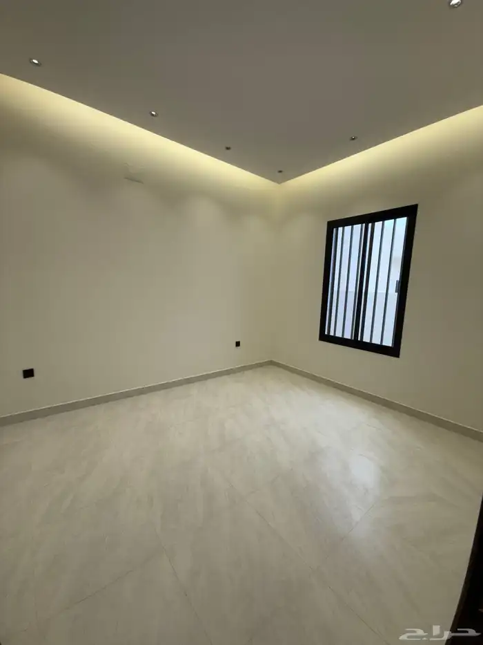 للبيع ارواف أرضيه وعلويه بحوش وسطح خاص المحاله ابها 690الف 33