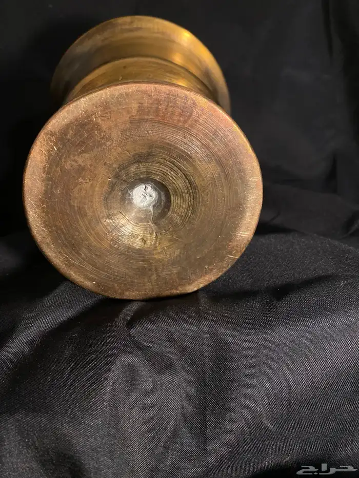 نجر تراثي قديم محزز نحاس أحمر مقاس وسط بدون يد 1