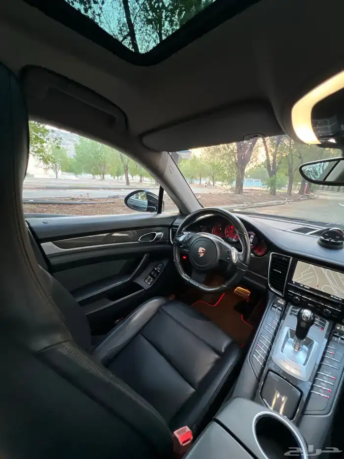 مخزن بورش باناميرا 4s 2012 عداد 54 الف كم فقط سماكو 72