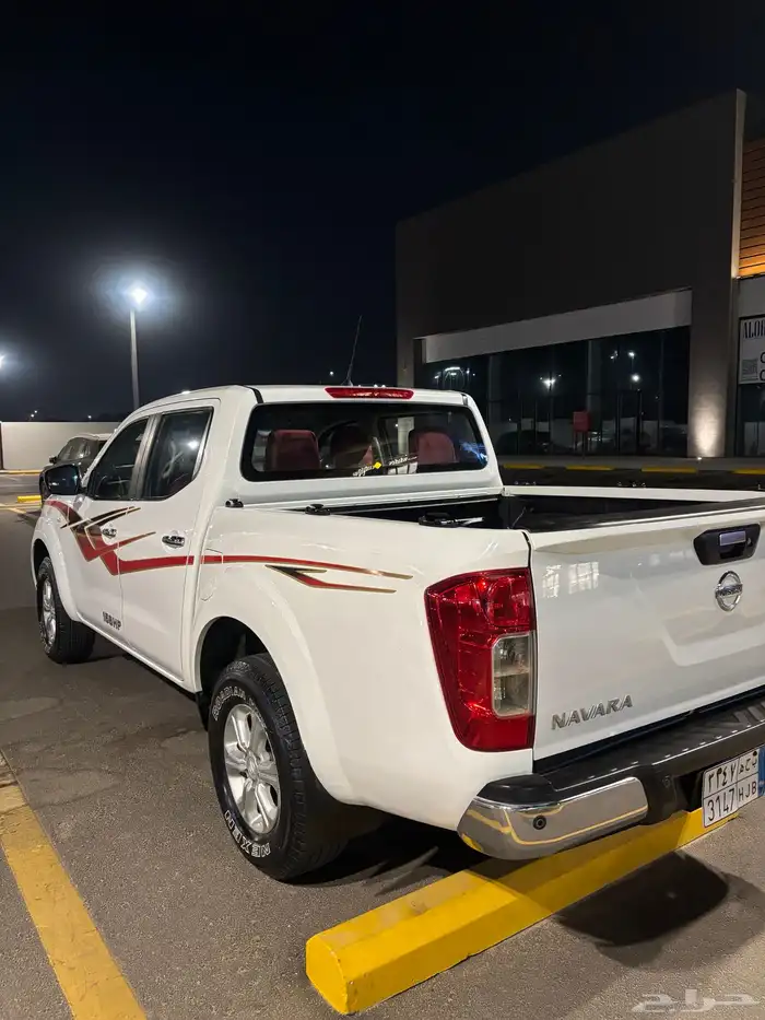 نيسان نافارا 2017 (قير اوتماتيك ) 8