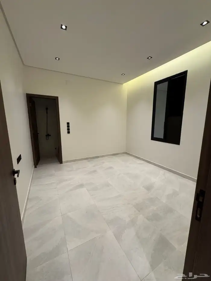 للبيع روف علوي دور ثاني مع ملحق تشطيب vipبحي الوسام 23