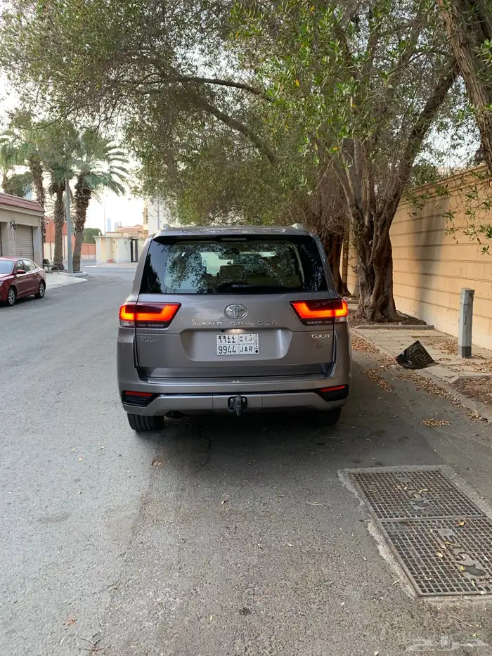 تويوتا لاندكروزر GXR L5 2022 3