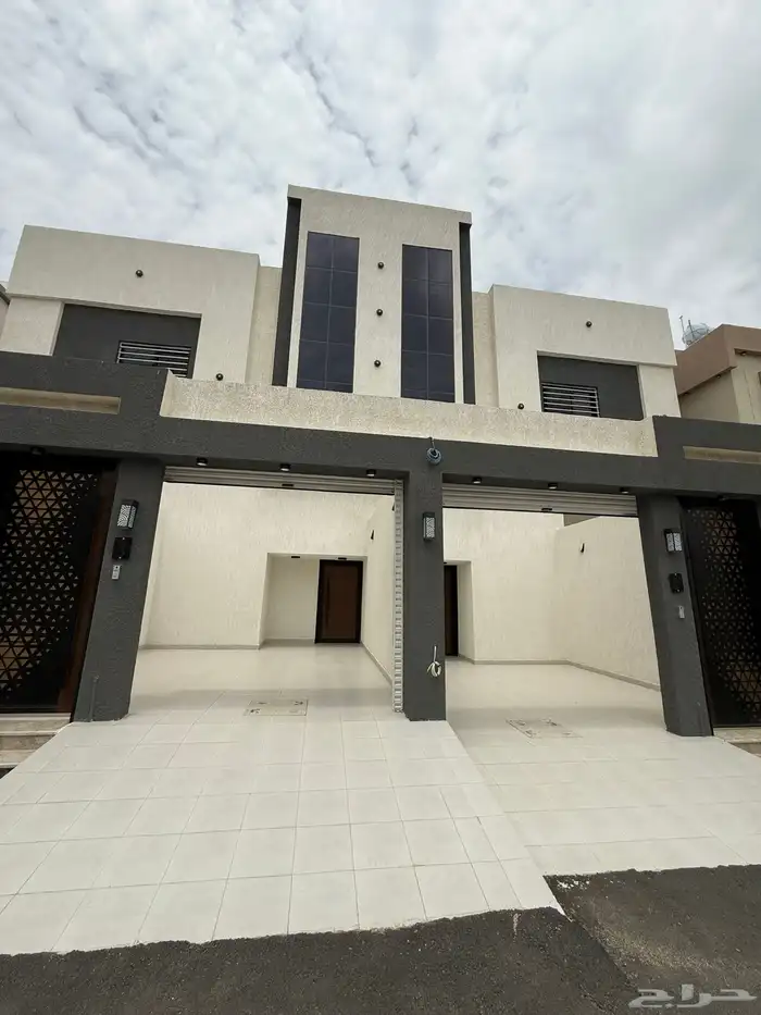 للبيع ارواف أرضيه وعلويه بحوش وسطح خاص المحاله ابها 690الف 22